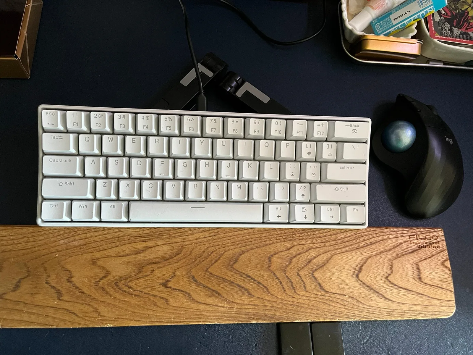 オシャレより趣味なPC作業デスク