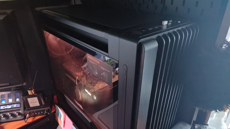メインPCの写真