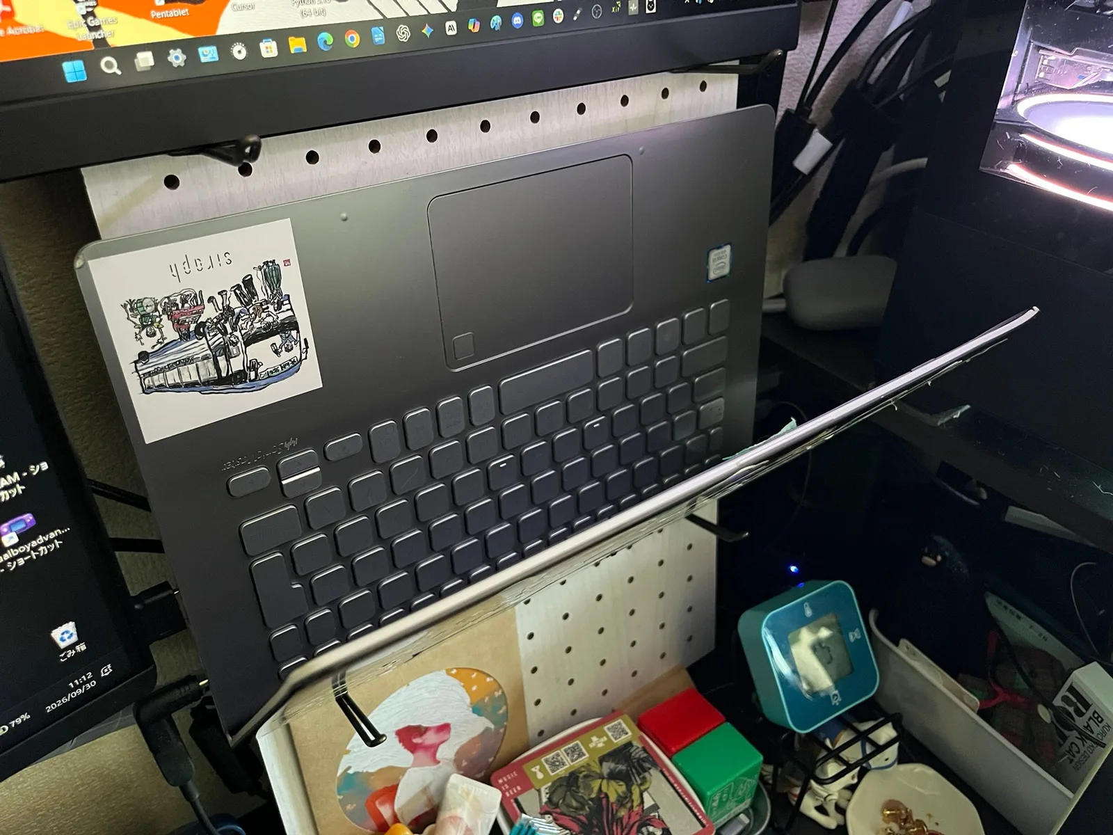 オシャレより趣味なPC作業デスク